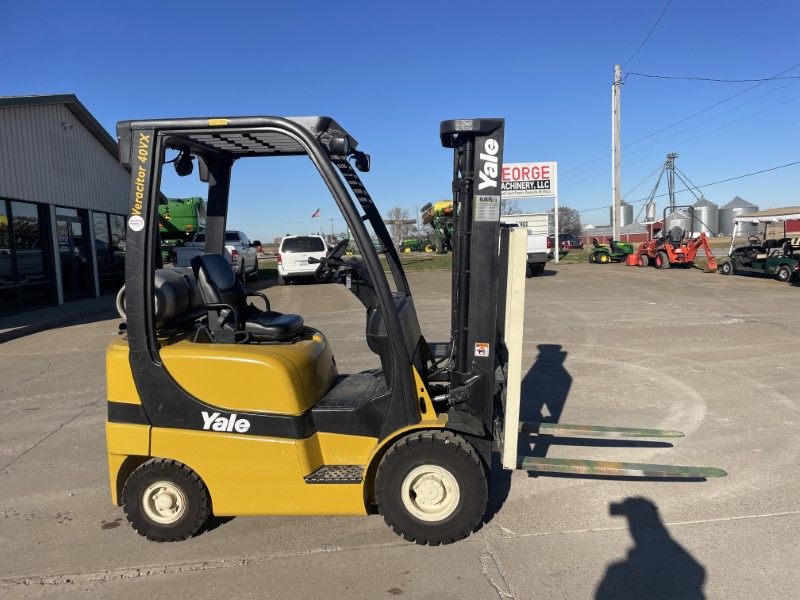 Forklift